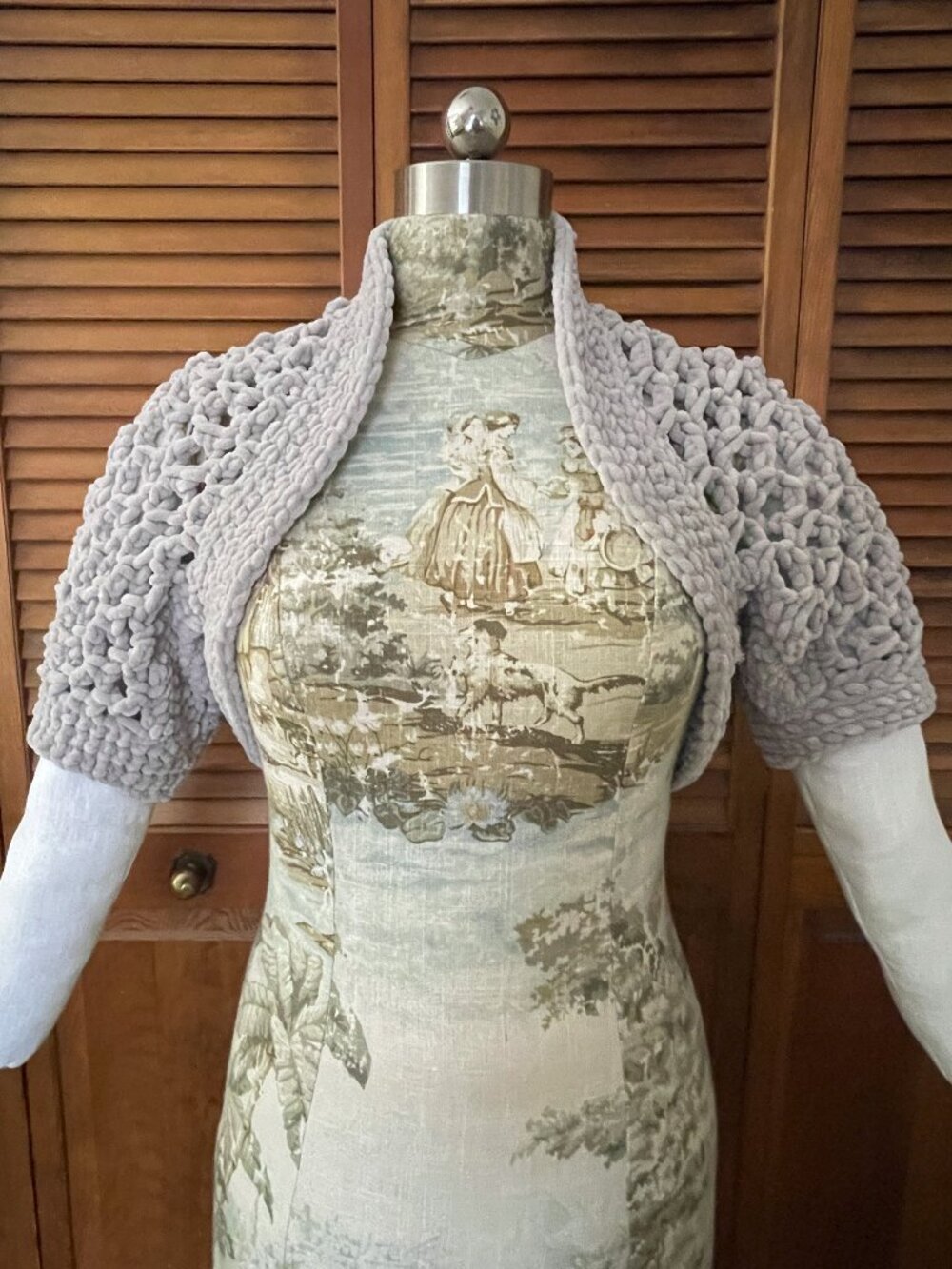 Cozy chunky knit shrug